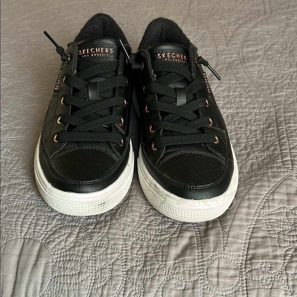 Skechers Black and White Women's Sneakers